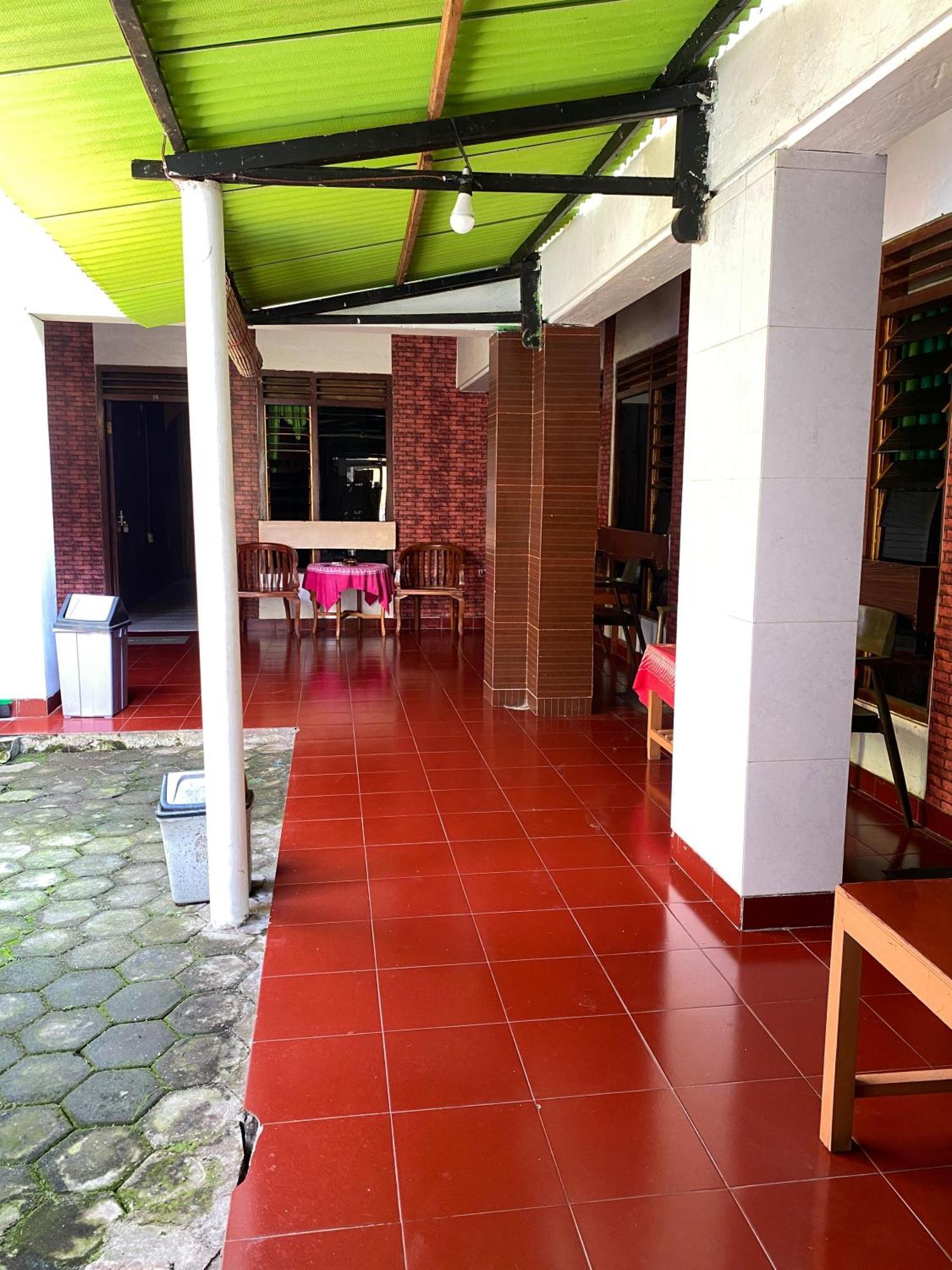 Parikesit Guest House Yogyakarta Dış mekan fotoğraf