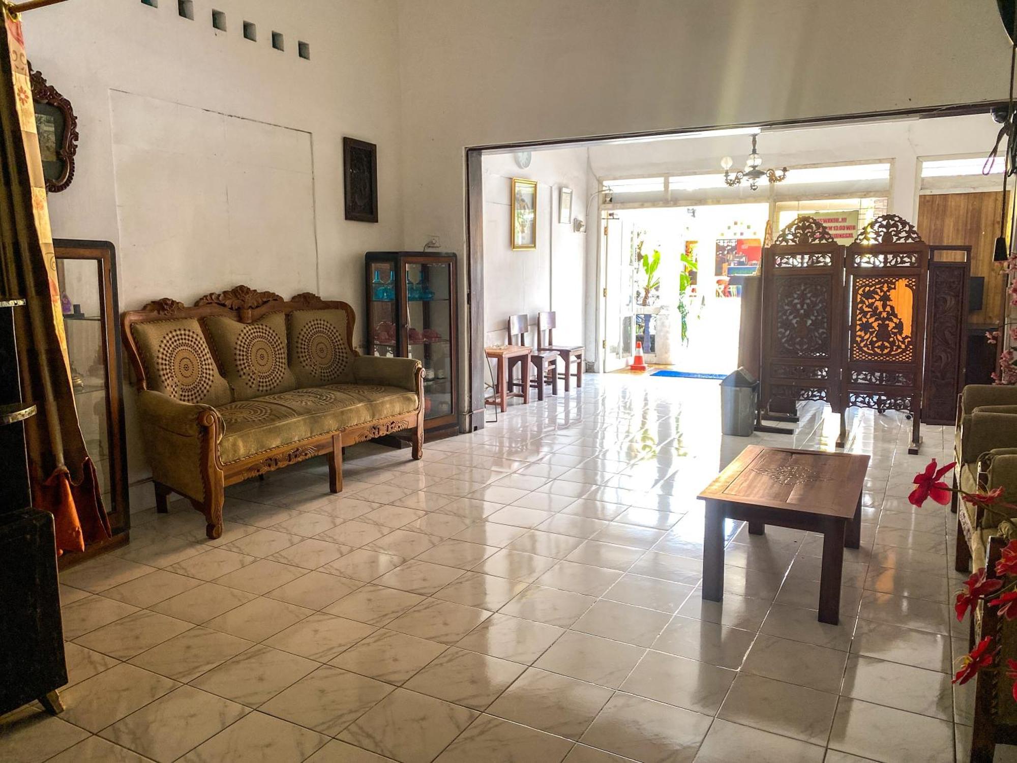 Parikesit Guest House Yogyakarta Dış mekan fotoğraf