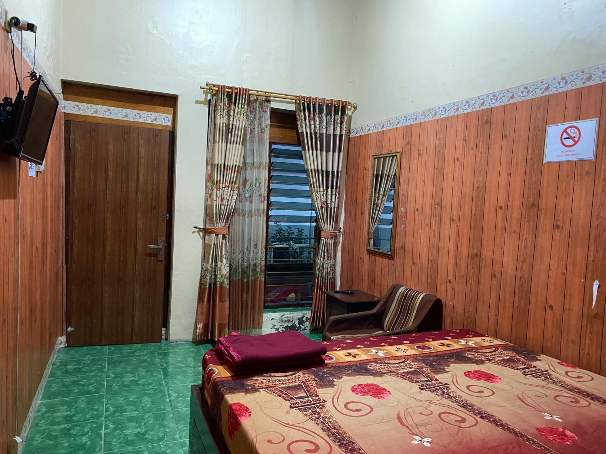 Parikesit Guest House Yogyakarta Dış mekan fotoğraf